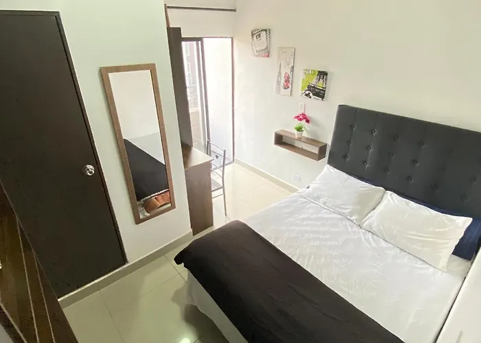 Apartamento S301 con balcon Estadio y Metro